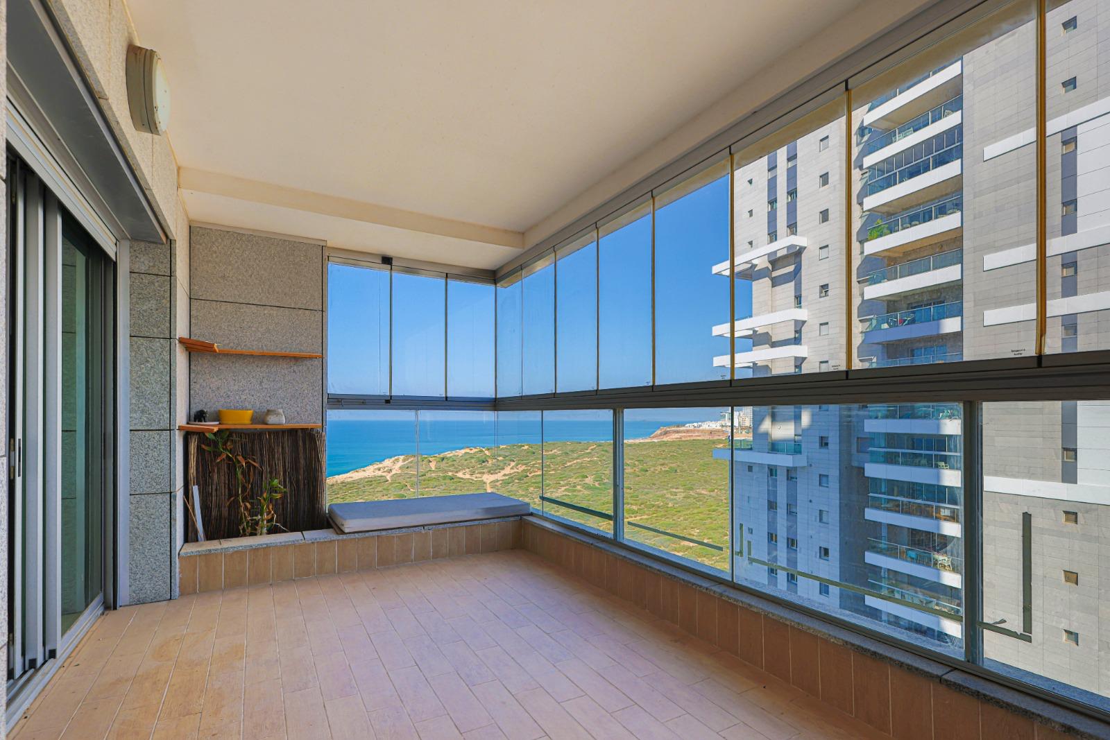For sale — Ir Yamim, Netanya