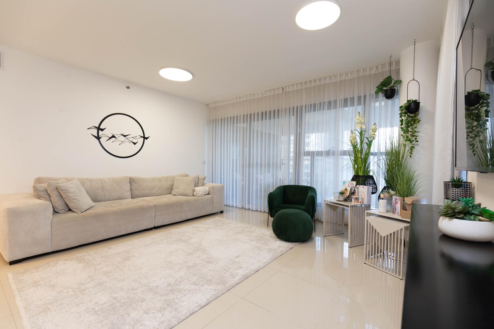 For sale — Ir Yamim, Netanya — 2