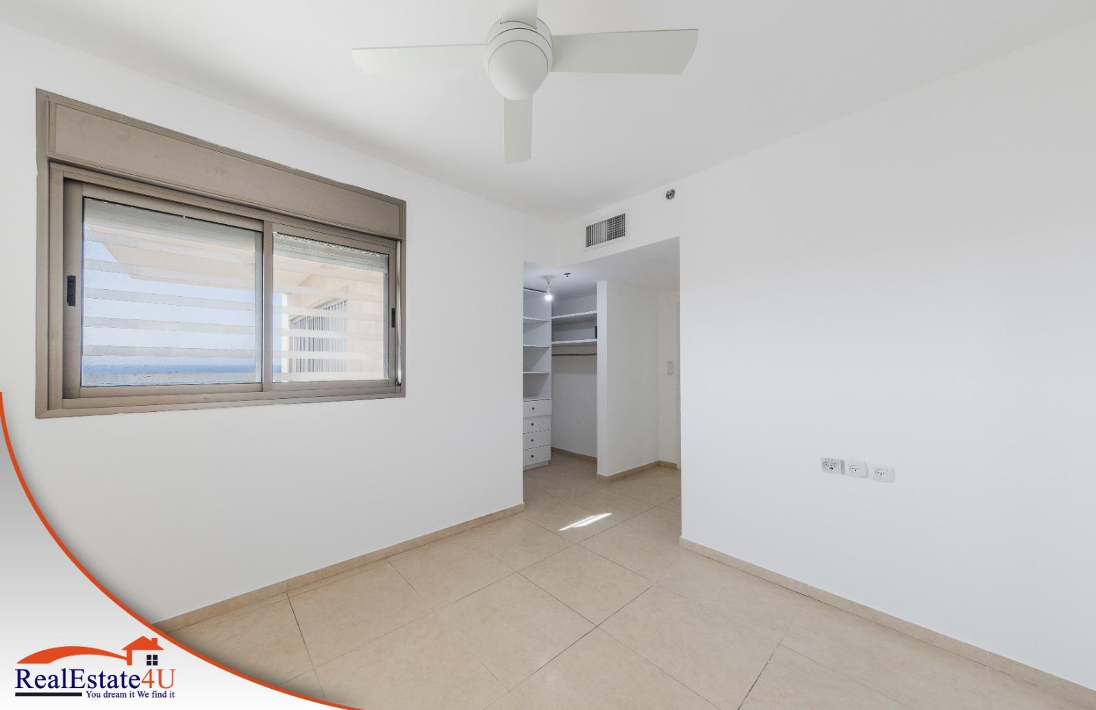 For sale — Ir Yamim, Netanya — 2